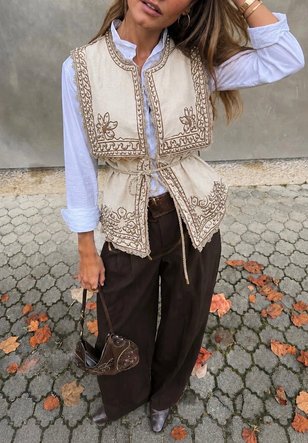 Chaleco LOLA bordado beige