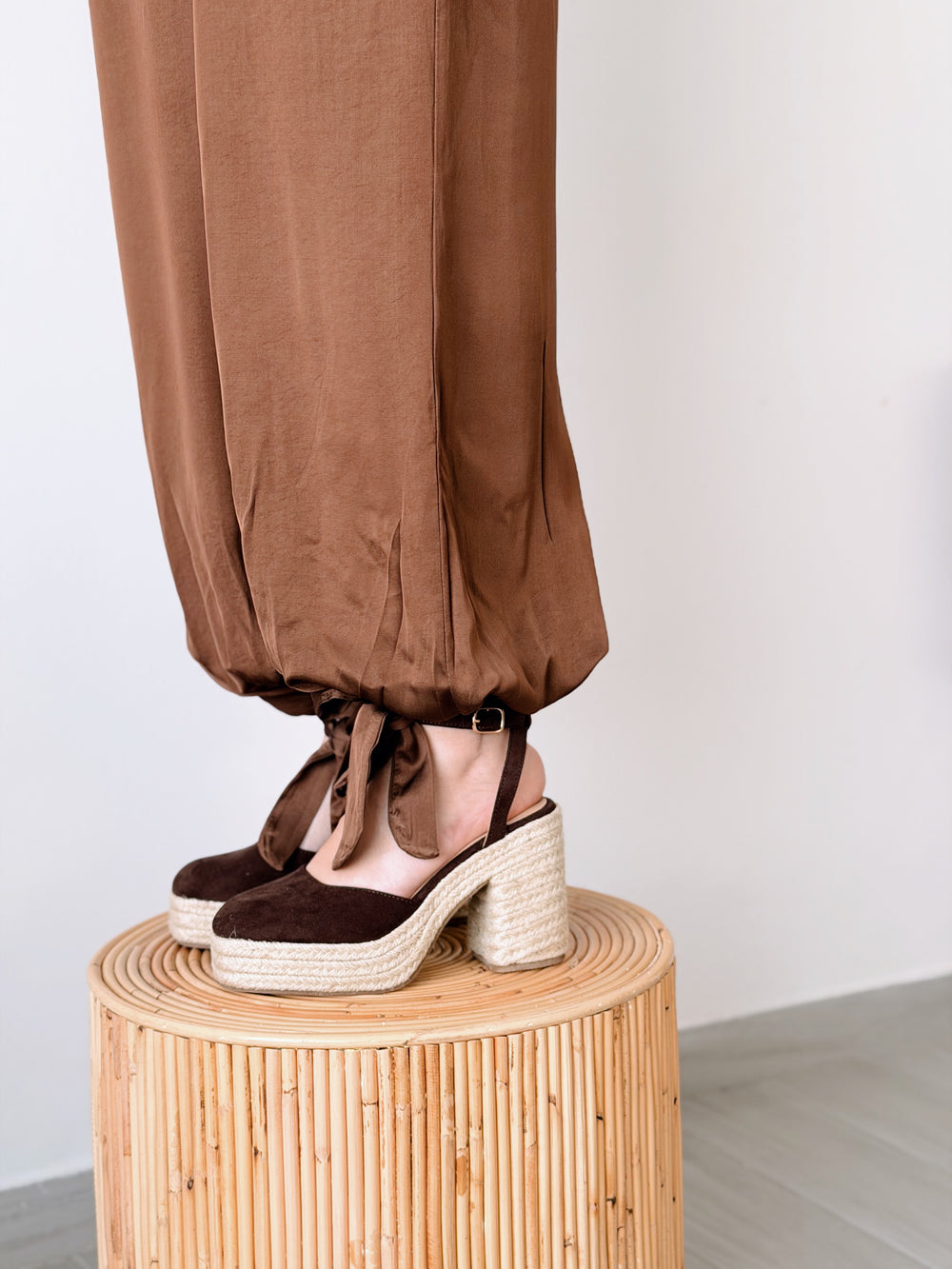 Sandalias tacón marrón CAMSEY