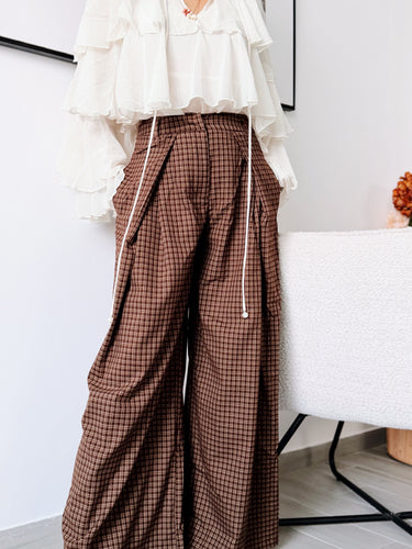 Pantalón pinzas CONSET marrón