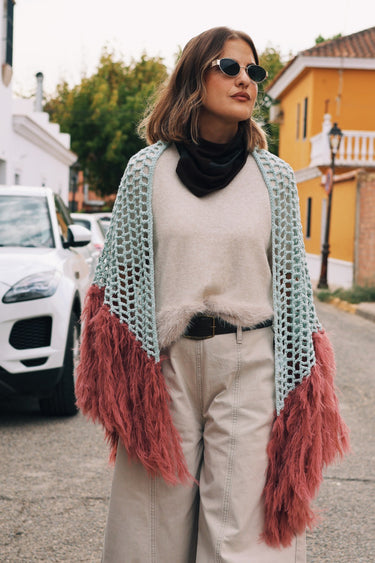 Poncho SIBENY plumas rosa