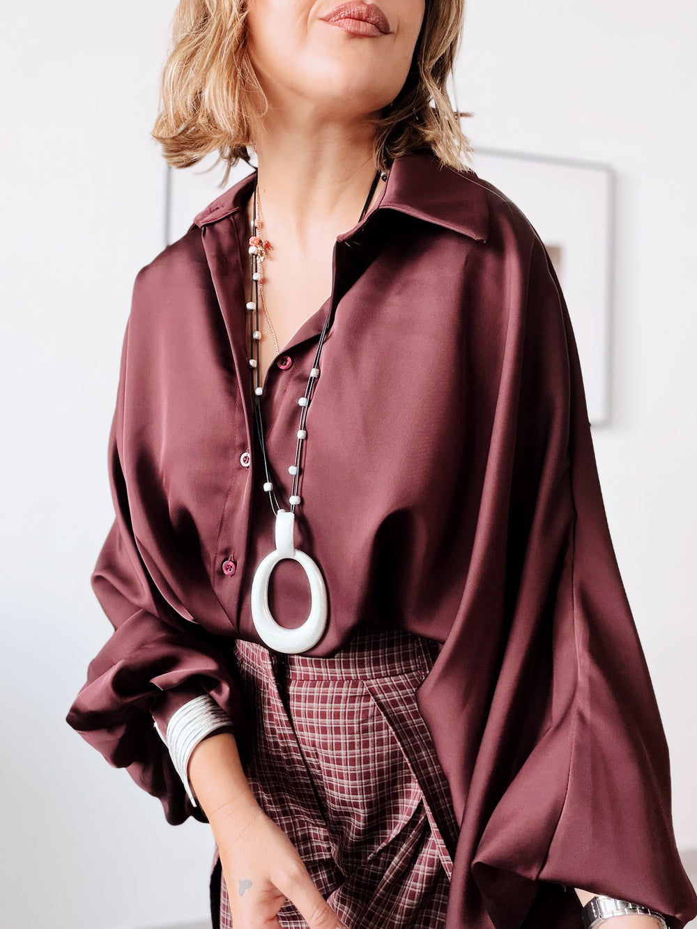 Camisa oversized satén vino