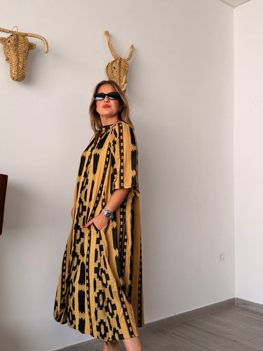 KALAMIRUMI camel y negro