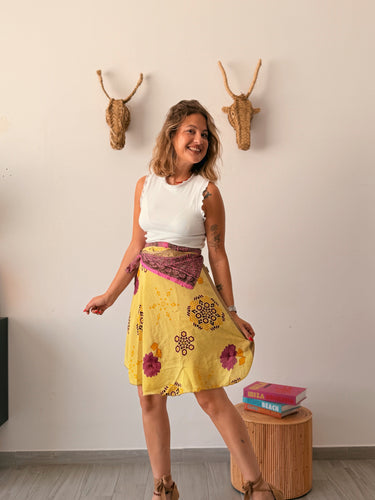 Falda corta seda mod.4