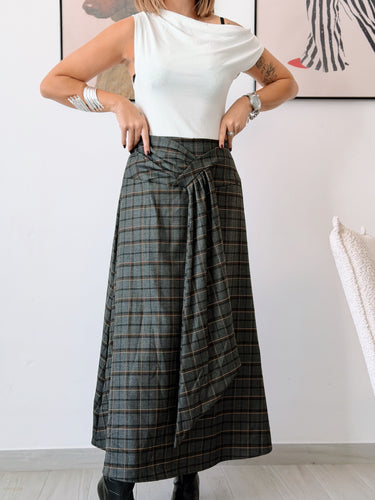 Falda gales gris cruzada