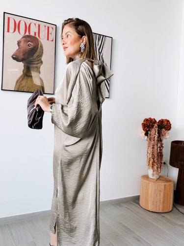 Vestido CORINA taupe satén
