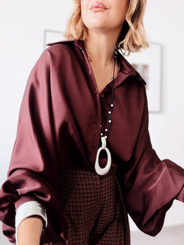 Camisa oversized satén vino