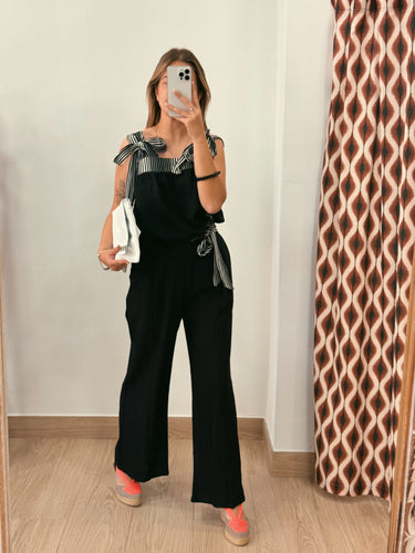 Conjunto EJEA negro lazada