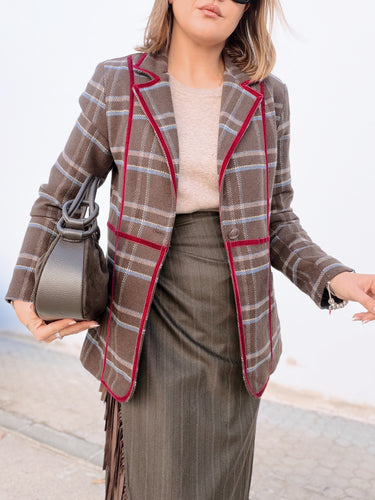 Chaqueta GLWAY perfilada burdeos