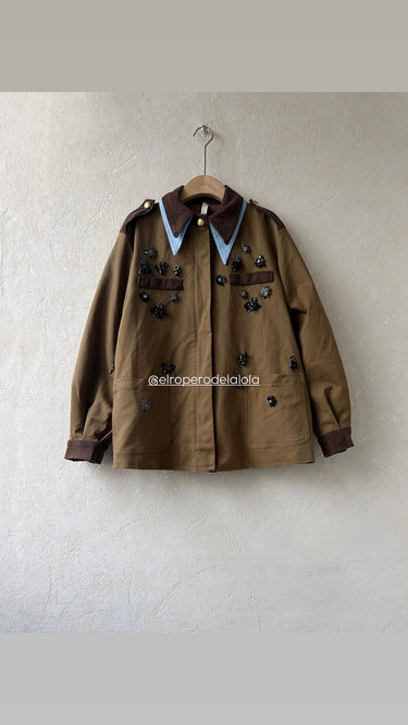 Cazadora premium abalorios