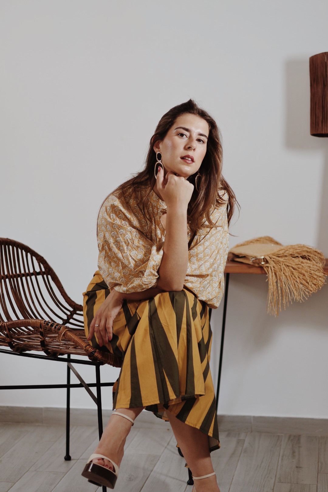 Blusa india mostaza estampada