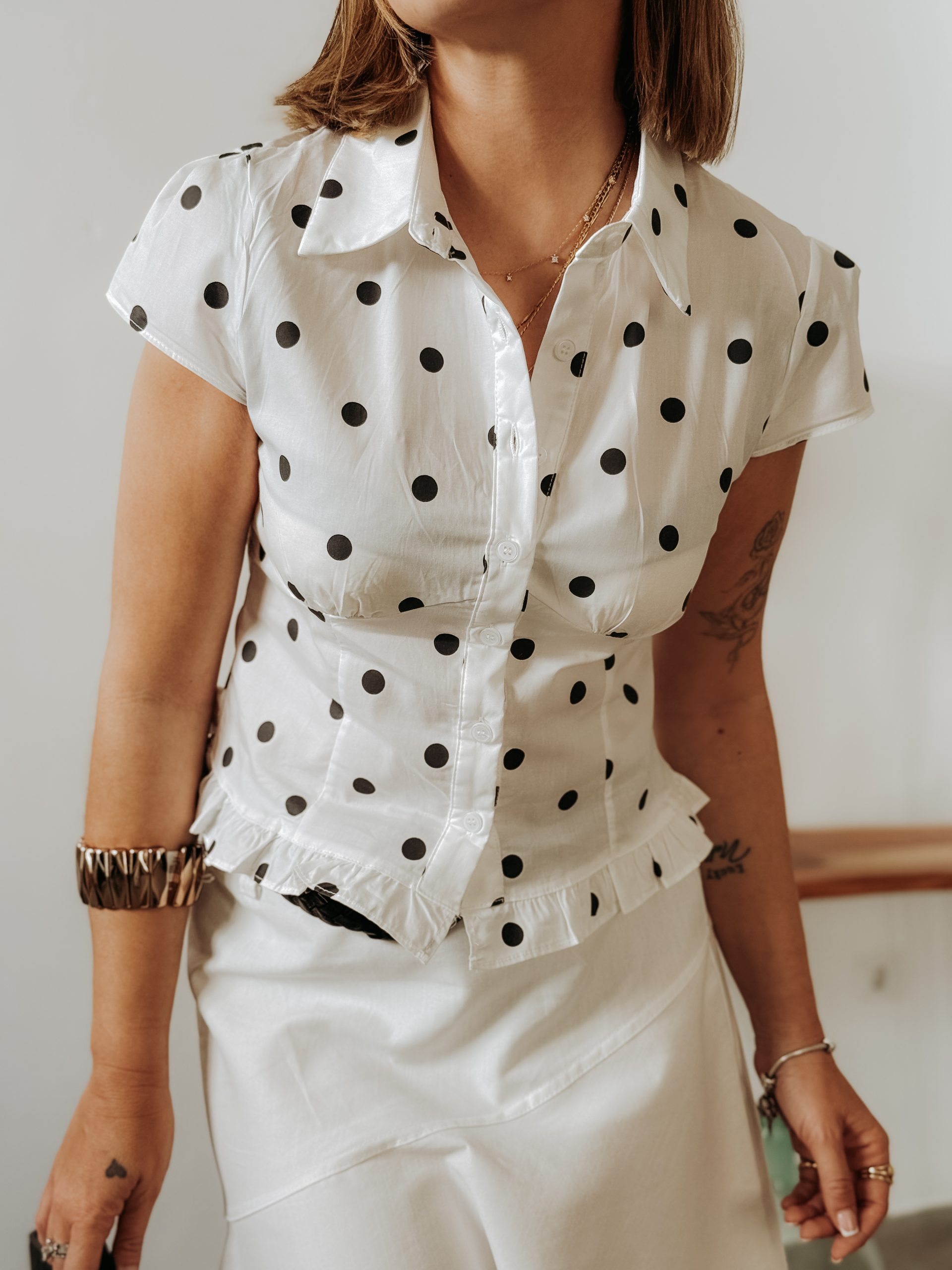 Camisa entallada lunar