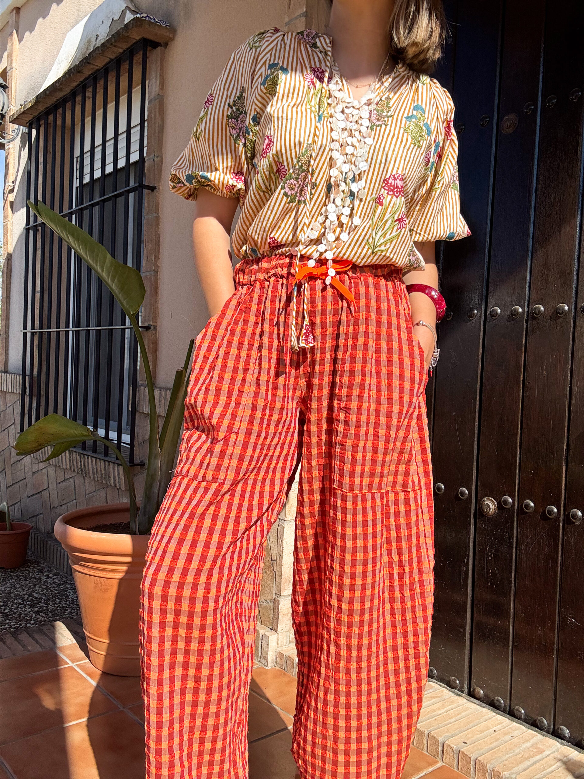 Pantalón baggy vichy teja