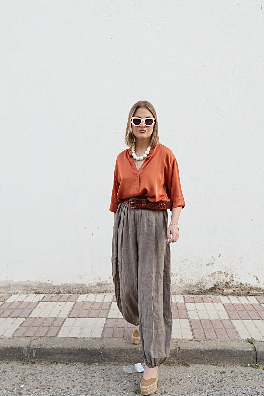 Pantalón lino arena